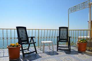 Дома для отпуска Holiday Home Sauvignon Одесса Дом для отпуска-21